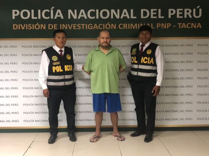 Agentes policiales capturaron a James Loayza en el balneario Boca del Río.