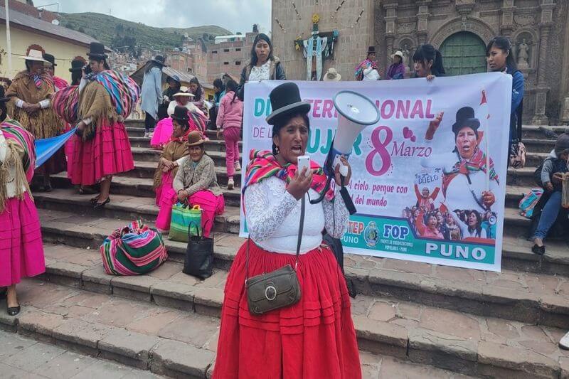 Hicieron pronunciamiento en la plaza mayor de Puno.