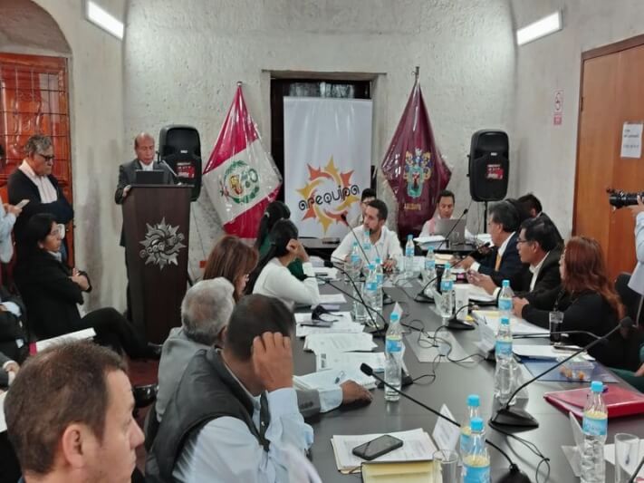 Gerente general del GRA presentó propuesta al Consejo Regional de Arequipa.