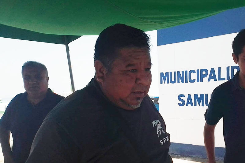 El alcalde del centro poblado de La Punta, Robert Flores.