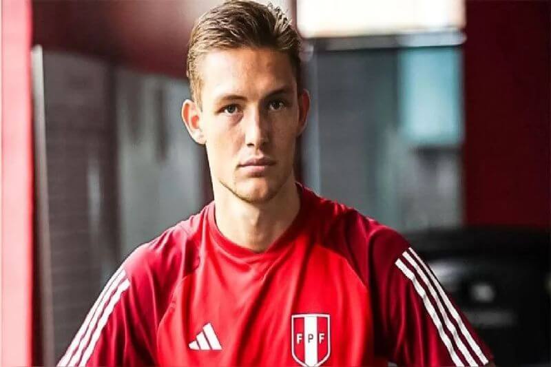 Oliver Sonne milita en el Silkeborg IF de la Superliga de Dinamarca.