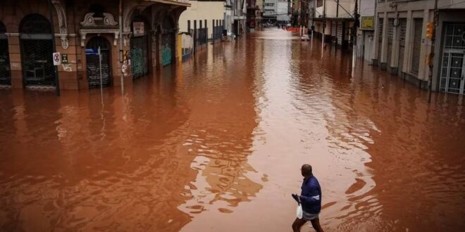 Amentan a 84 los muertos por inundaciones en Brasil