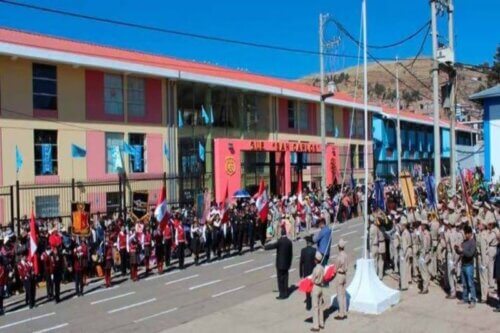 Gran Unidad Escolar San Carlos de Puno