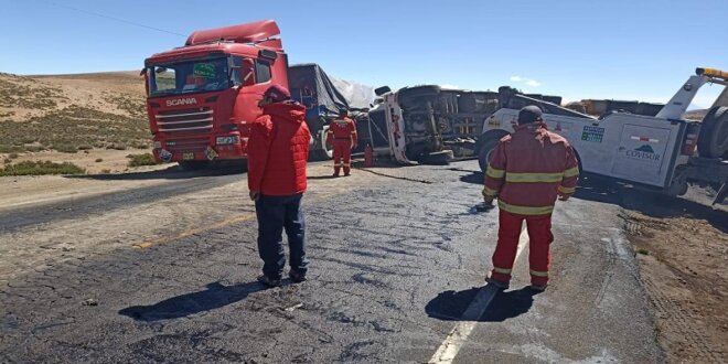 Accidente ocurrió en la carretera Binacional en Puno.