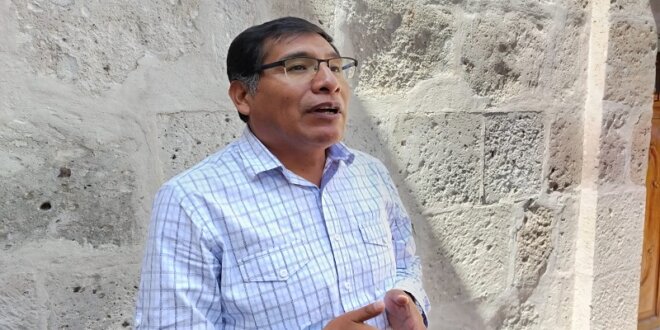 Huamantuma solicitará la información detallada de la hoja de vida de la funcionaria del Gobierno Regional de Arequipa.