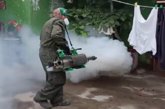 Gerencia de Salud inició fumigación en casas para evitar casos de dengue.