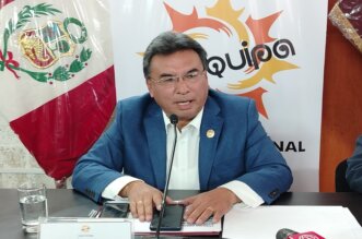Miguel Linares realizó rendición de cuentas en su labor de consejero regional.