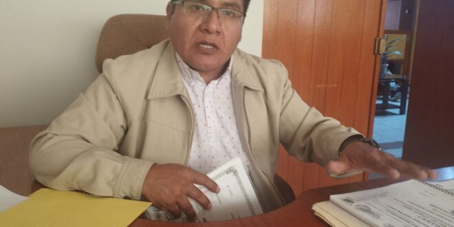 Tacna: Regidor Alexander Flores denuncia pagos irregulares a secretaria de alcalde