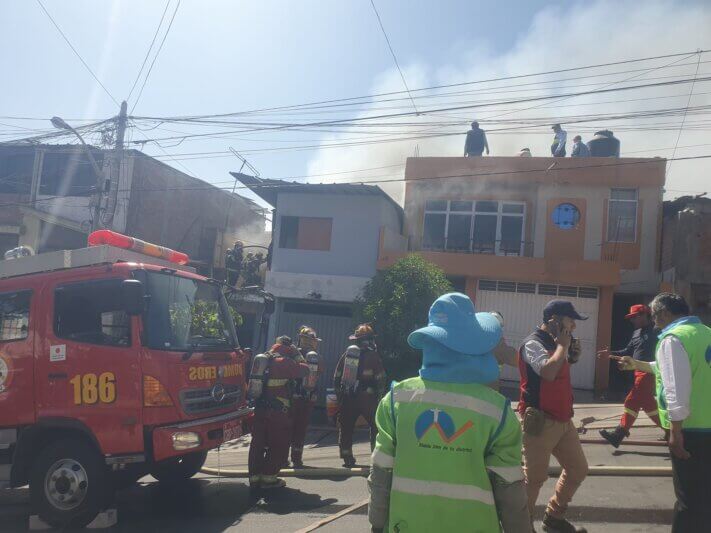 Arequipa: Imágenes del incendio en Mariano Melgar