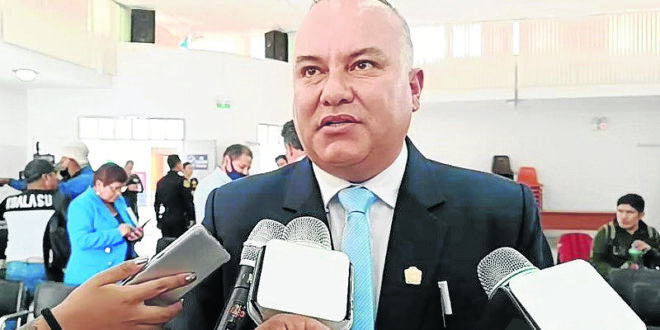 Arequipa: Alcalde señala desinterés de jefe de Transportes de MPA