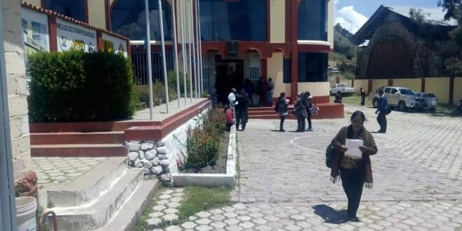 Puno: Negligencia en la UGEL Chucuito Juli