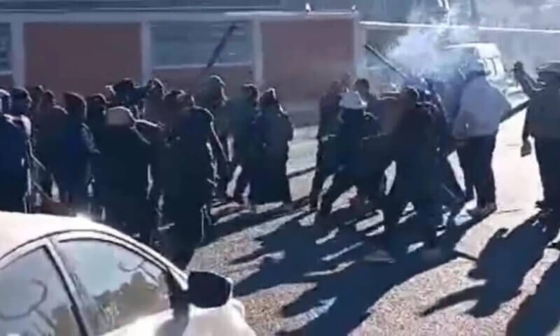 Puno: Tras los violentos actos registrados en la mañana en el frontis de la Universidad Nacional del Altiplano (UNA), el rectorado emitió un pronunciamiento