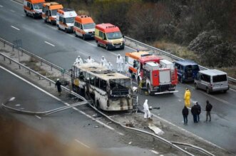 Fallecen 12 niños en accidente de autobús.