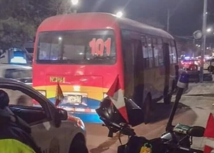 Tacna: Buses de transporte protagonizan accidente