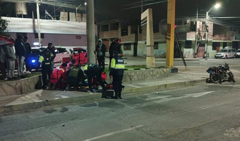 Empresario muere en accidente con su moto