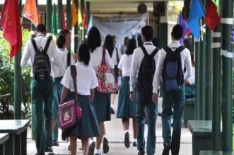 Profesores continuarán asistiendo a instituciones.