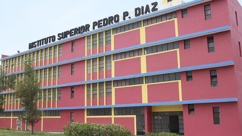 Arequipa: Dan S/ 4 millones para mejorar dos institutos