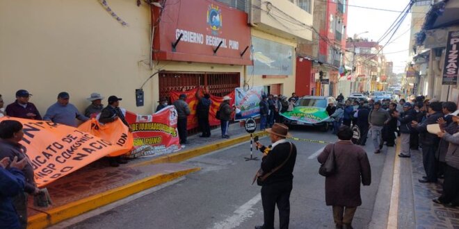 Llegaron de las diferentes Redess y protestaron en Puno.
