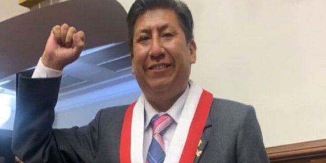 Waldemar Cerrón es el candidato de Perú Libre.