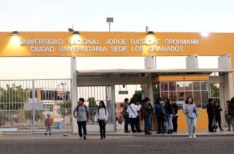 Aumentaron sueldos a funcionarios de la UNJBG.