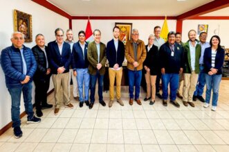 Alcalde provincial se reunió con representantes de ministerios y Banco KfW.