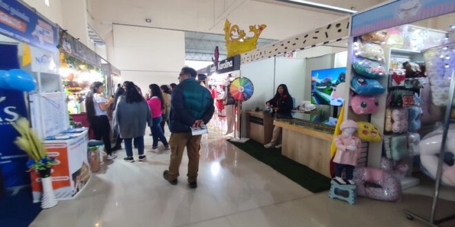 Municipio provincial recibe solicitudes para el alquiler de stands en el Parque Perú.