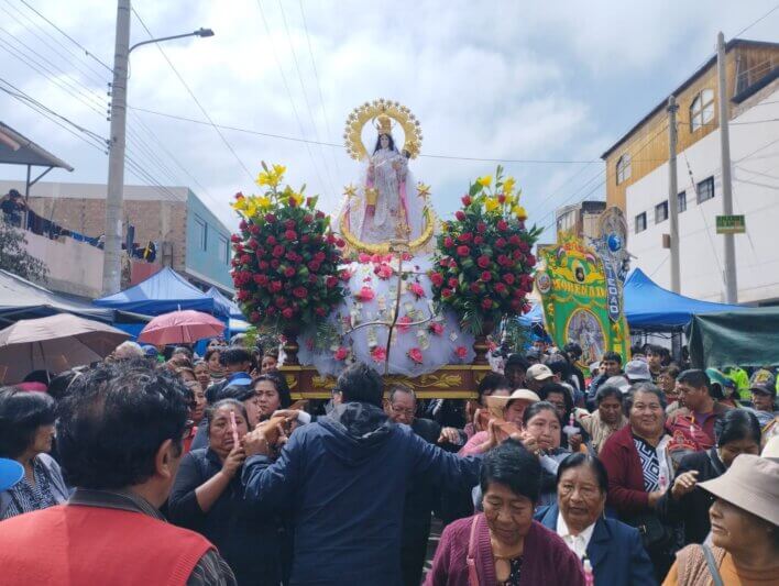 Tacna: Cientos muestran su devoción en procesión de Virgen de Copacabana