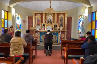 La camioneta 'viajera' es de la Iglesia