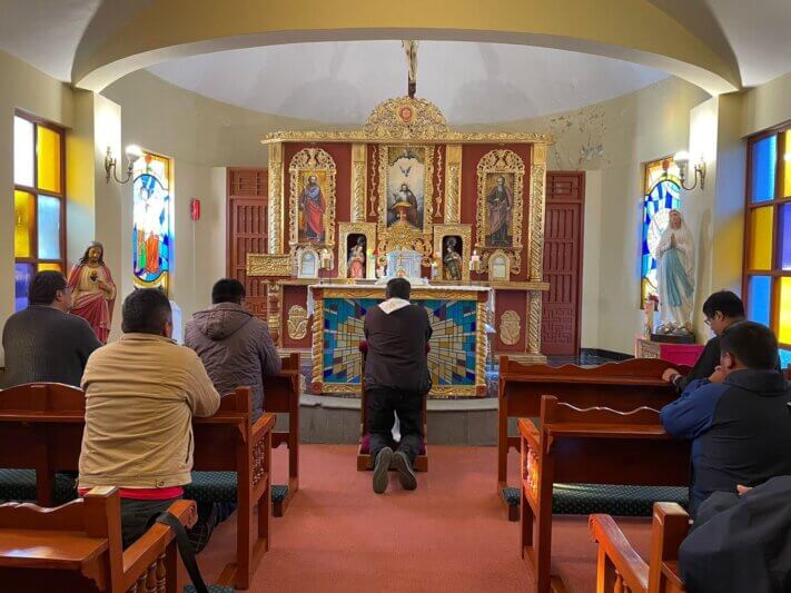 La camioneta 'viajera' es de la Iglesia