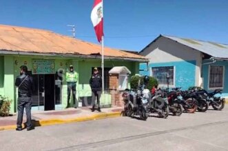 Detienen a mujer en Alto Puno.