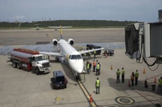 Un vuelo a Bogotá ahora cuesta 800 dólares.