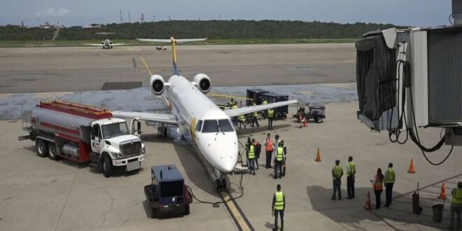 Un vuelo a Bogotá ahora cuesta 800 dólares.