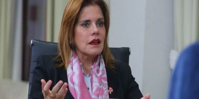 Expremier Mercedes Aráoz.