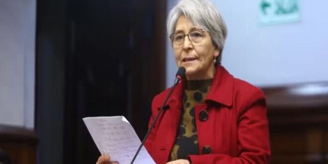 Congresista María Agüero.