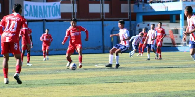 Diablos Rojos ganó a Soratira de Azángaro.