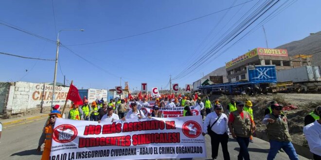 Construcción civil protesta y exige aumento de salario