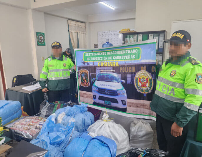 Incautan contrabando y auto por 59 mil soles