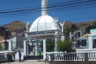 Puno: Continúan robando lápidas de cementerio