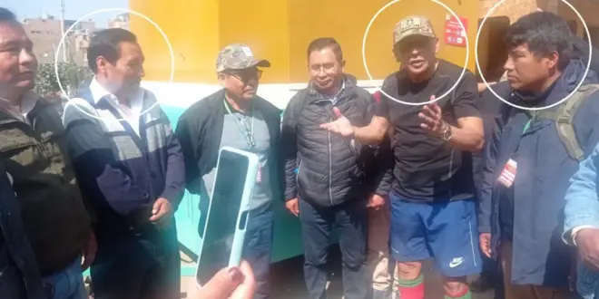 Rector de UNAP de Puno en evento político de Antauro