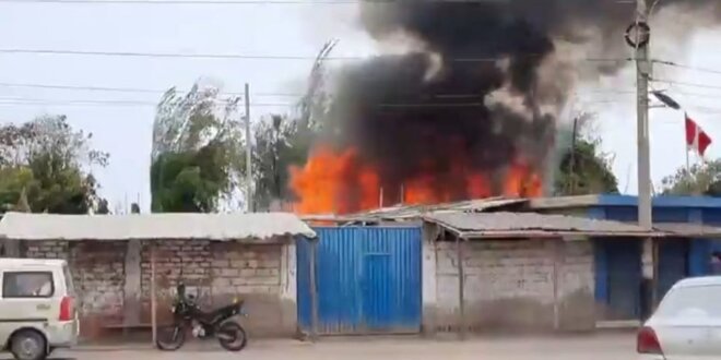 Bombero queda grave luego de inhalar gases