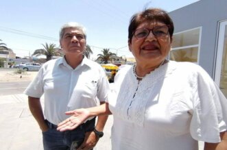 Profesora Rossana Reinoso planteó la conformación de un frente de defensa.