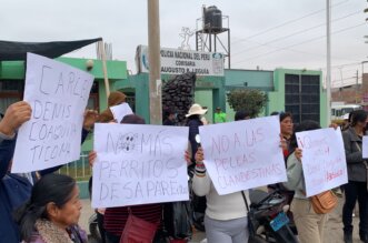 Grupos animalistas protestan en comisaría de C. P. Leguía