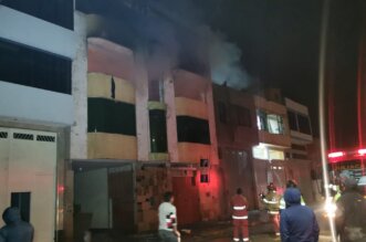 Pánico por incendio de vivienda