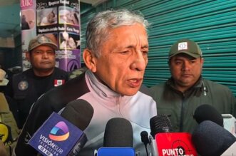 Denuncia sufrir atentado en vía Panamericana Sur