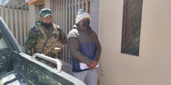 Puno: Mandan a prisión a dos policías "arranchadores"