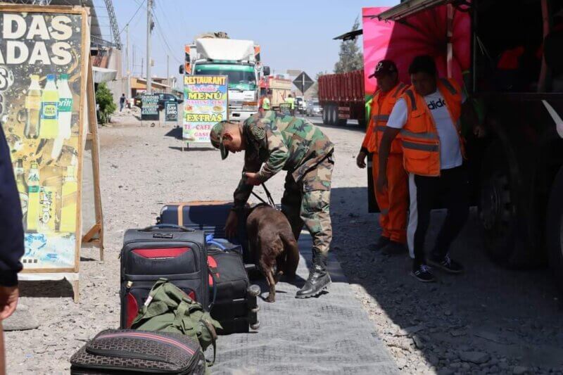 Realizan operativos en carreteras.