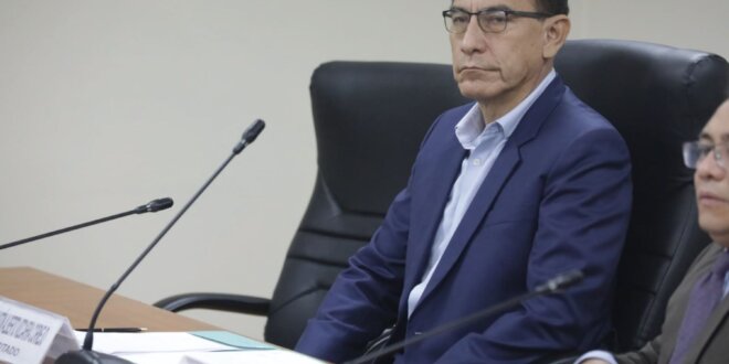 Martín Vizcarra acudirá al TC para revertir su inhabilitación