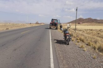 Motociclista muere tras chocar por alcance contra un tractor en la vía a Zepita