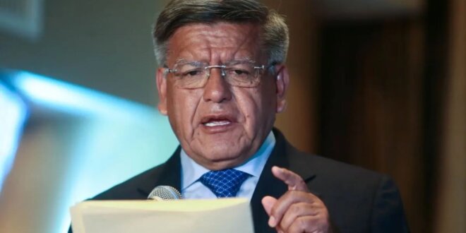 César Acuña pide a congresistas no interpelar ministros "por temas políticos"