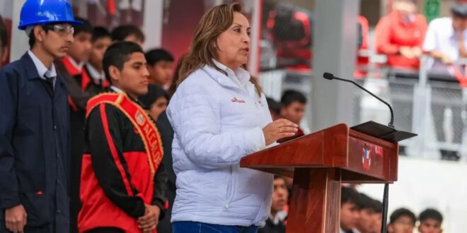 Dina Boluarte defiende a su gobierno de críticas: "No hay espacio para la corrupción"